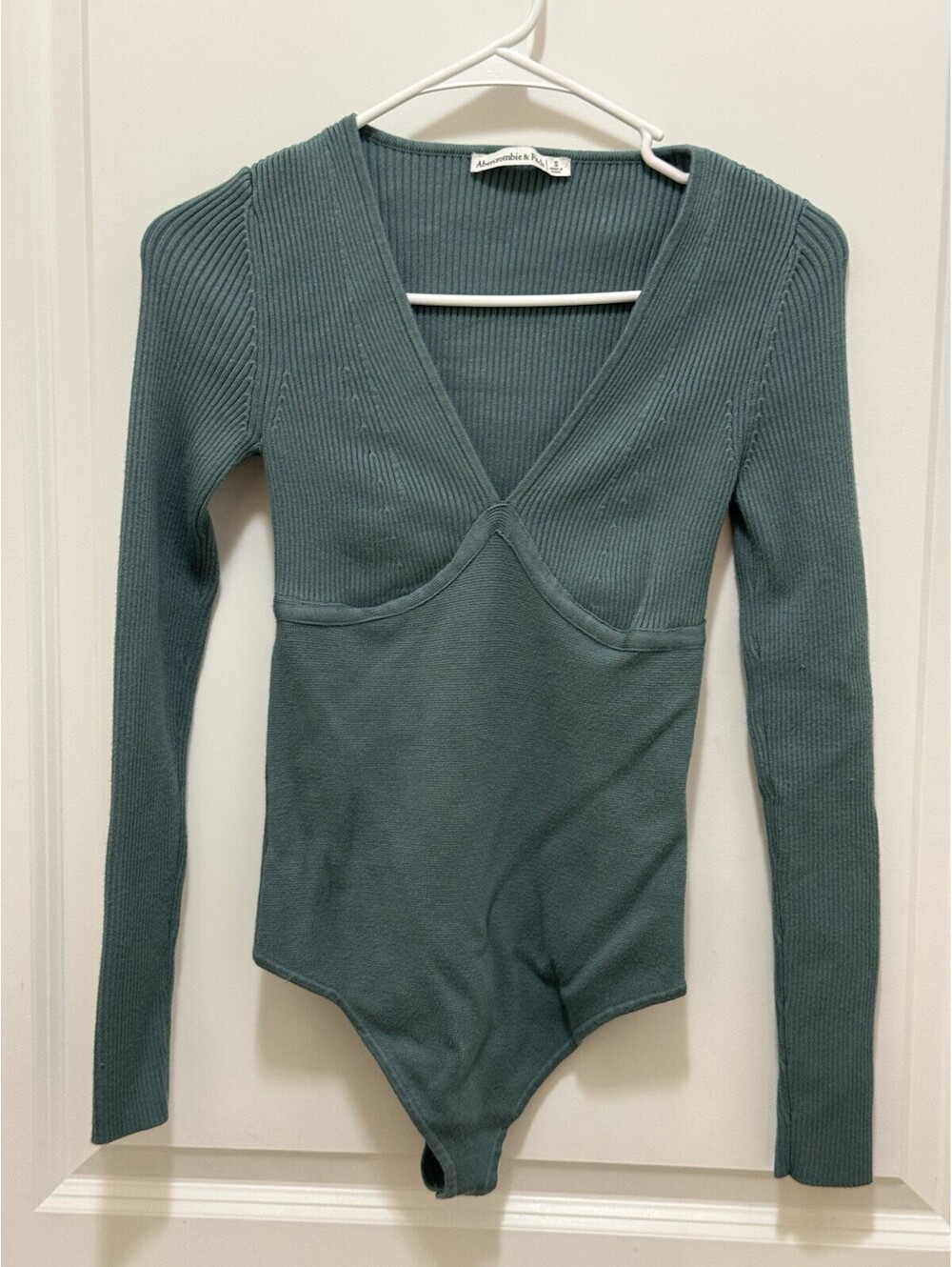 Abercrombie & Fitch Bodysuit Womens Small Green Ribbed V Neck Long Sleeve Knit